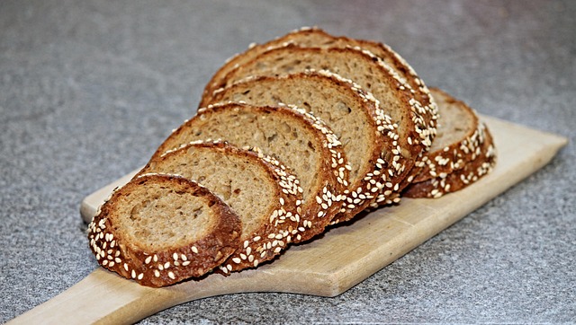 tips how to store bread