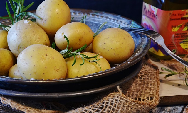 tips how to store potatoes