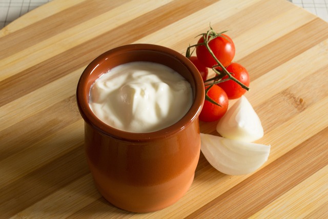 tips how to store sour cream